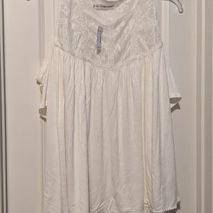 Maurice's Ivory Cold Shoulder Top size 2x
